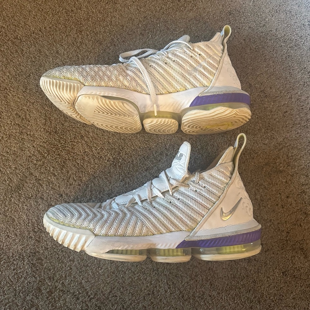 Nike LeBron 16 ‘Buzz Lightyear’